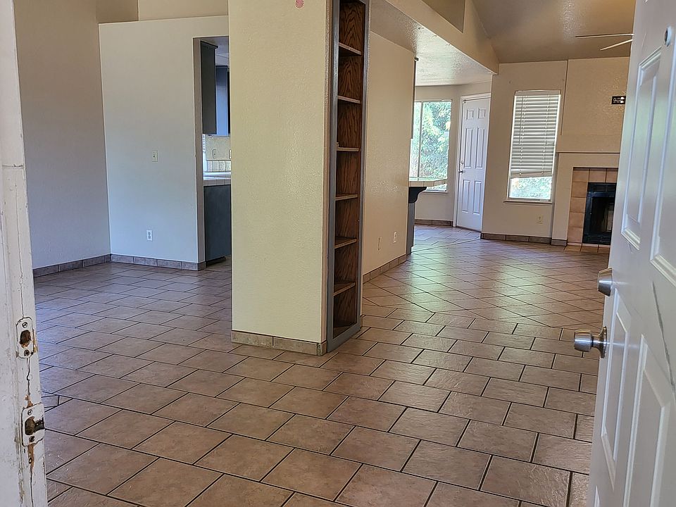 1st image of 8286 Union Creek Way