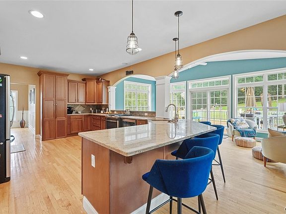 4th image of 4417 Winding Creek Rd