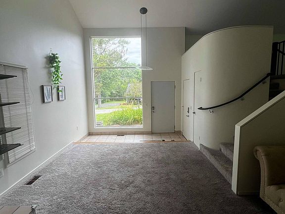 5th image of 2085 Daintree Ave