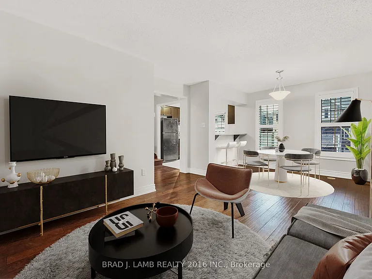 930 Nadalin Hts — Photo 1
