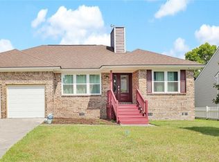 104 Stonebridge Ln, Savannah, GA 31410