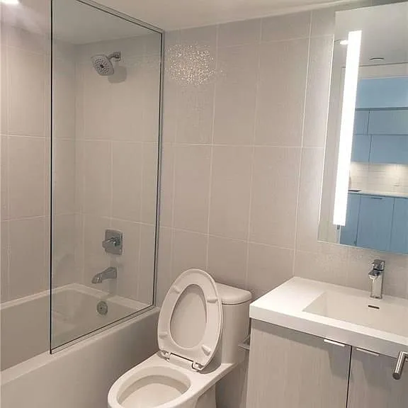575 Bloor St E #1701 — Photo 5
