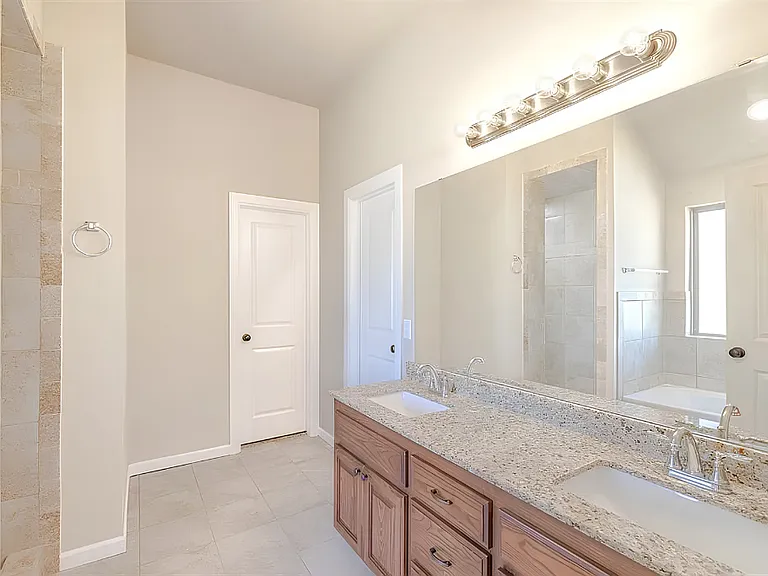 1923 W Flintlock Way — Photo 5