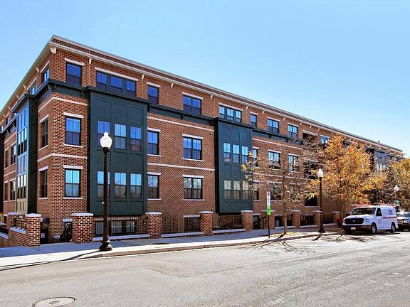2nd image of 2101 N Monroe St APT 118