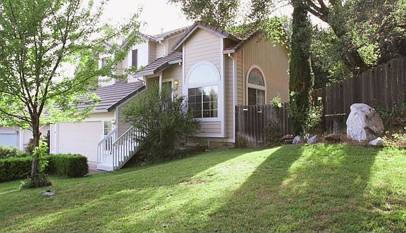 1st image of 3233 Grace Dr