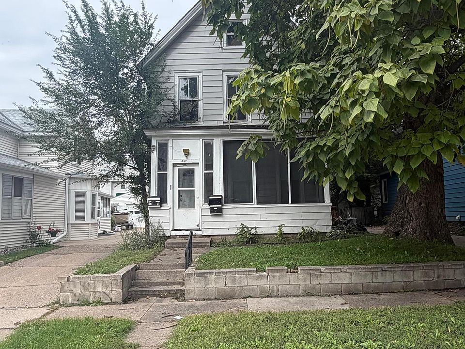 1st image of 467 Beaumont St