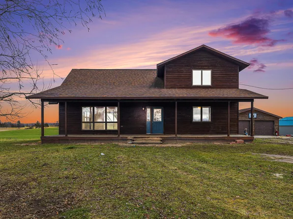 5892 N 96th Ave, Pentwater, MI 49420