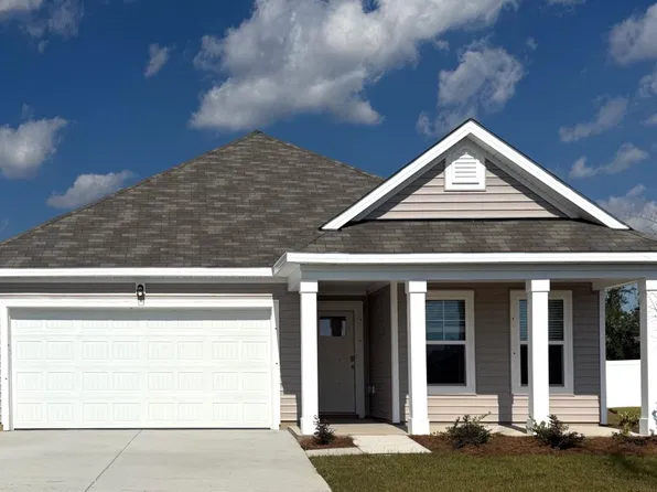 130 Country Grove Way, Galivants Ferry, SC 29544