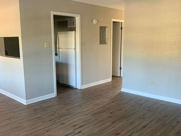 600 Rim Rd — Photo 11