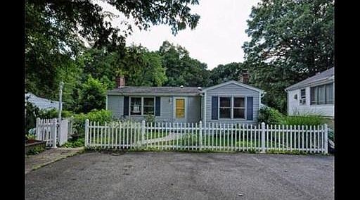 1st image of 108 Lakeshore Dr