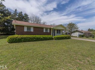 105 Elaine Dr, Warner Robins, GA 31088