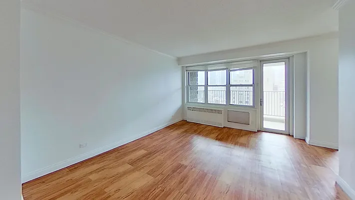 Rented by Batra Group Inc | media 23