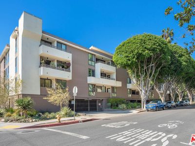 911 N Kings Rd APT 318, West Hollywood, CA, 90069
