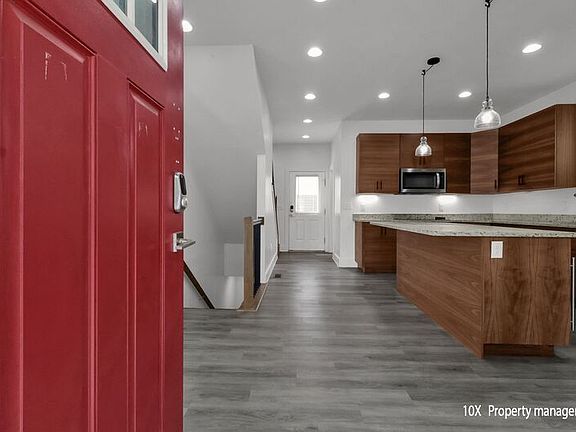 3rd image of 63 E 6th Ave