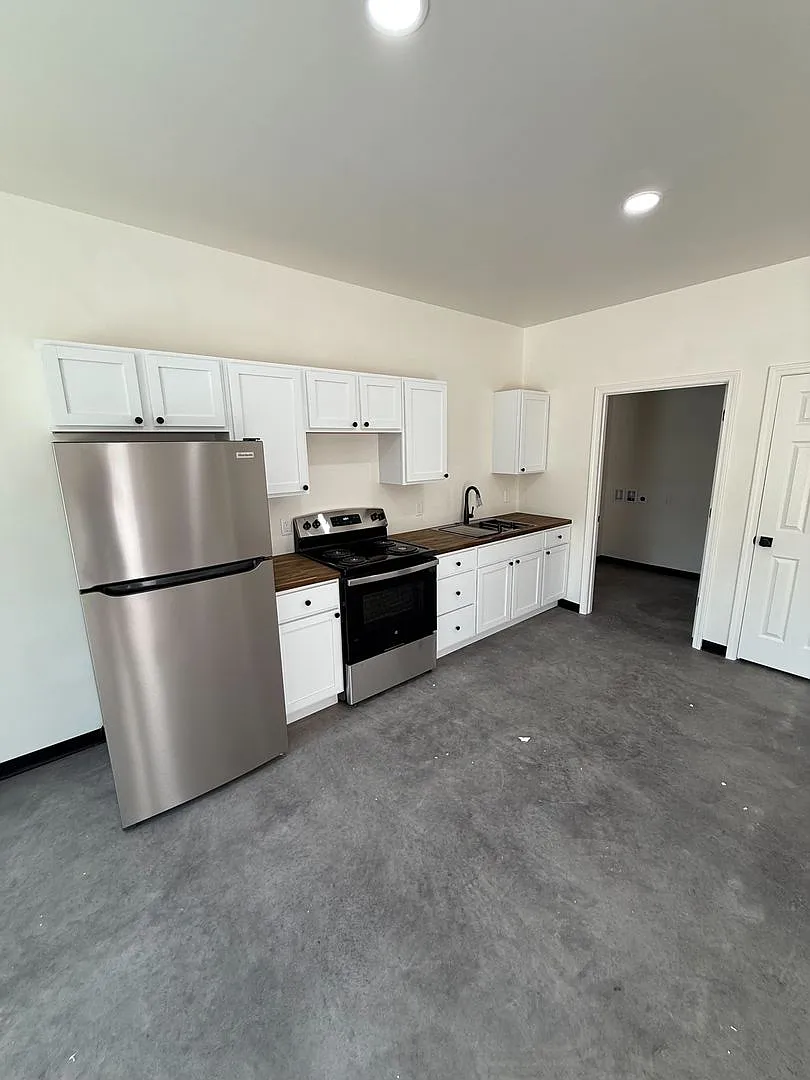 6 Janey Ct — Photo 3