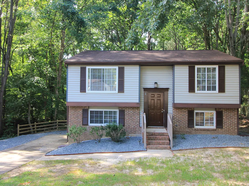408 Drolmond Dr