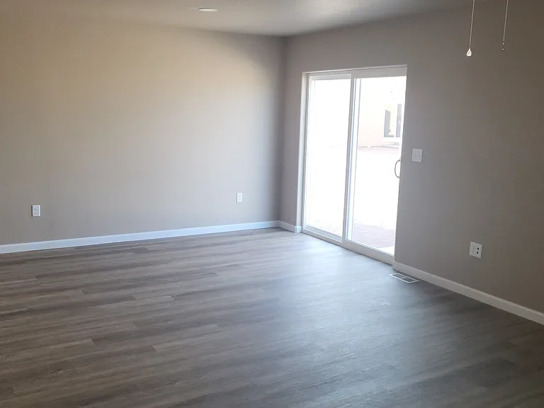 565 S Aguilar Dr — Photo 18