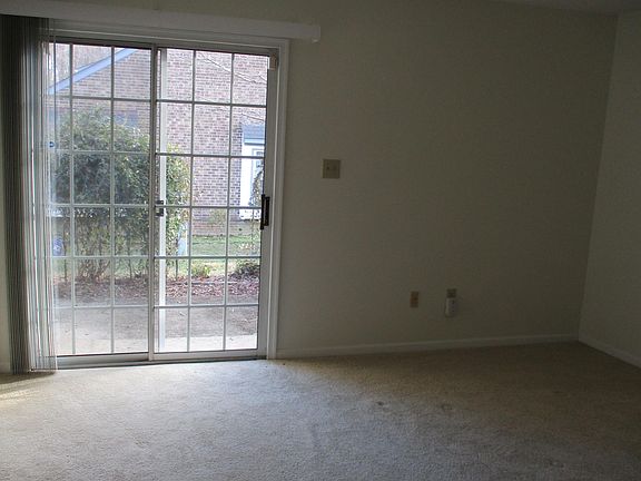 Bdrm in Rear / Patio