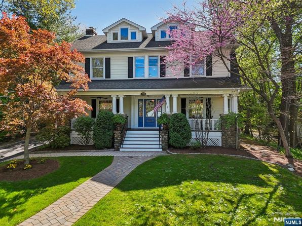 153 Hope St, Ridgewood, NJ 07450