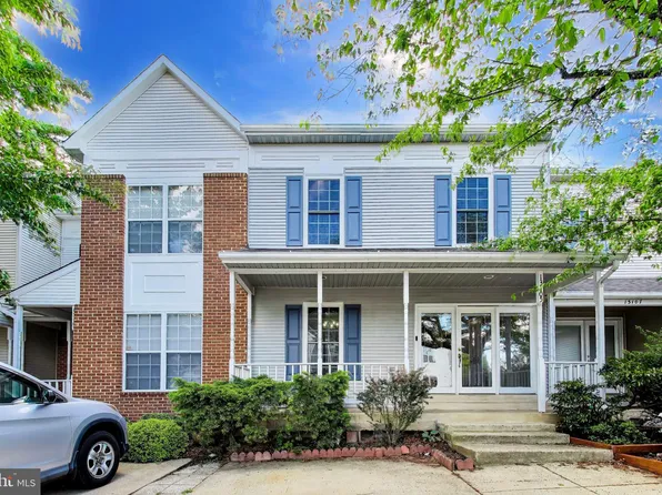 13105 Brook Mist Ln, Fairfax, VA 22033