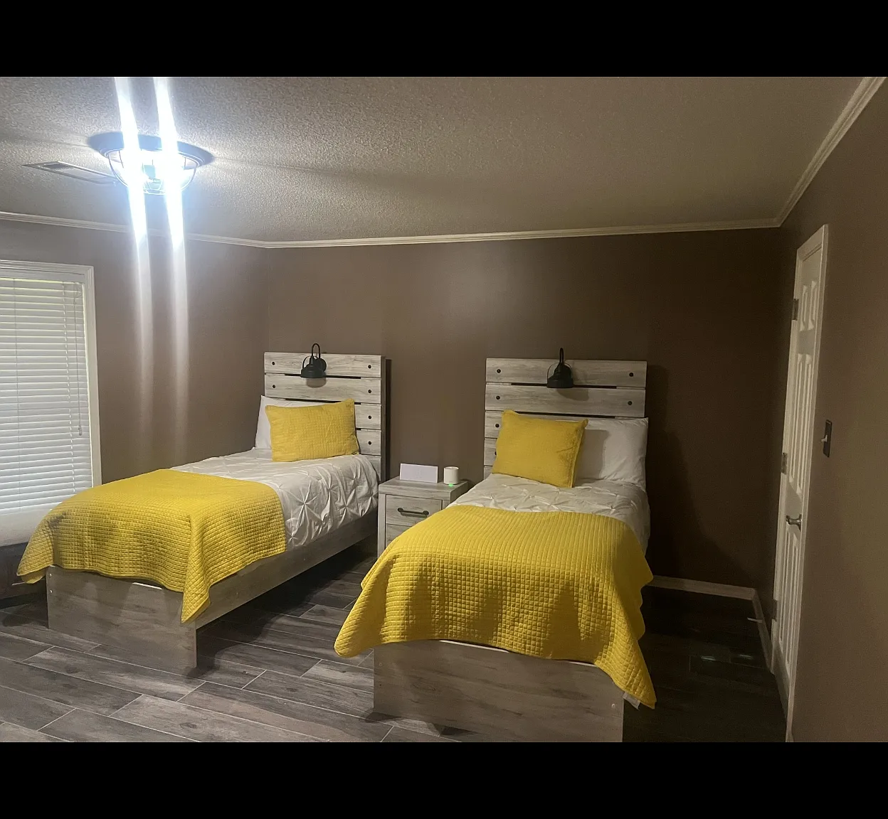 4 bed, 2142 sqft, $8,500 — Photo 4