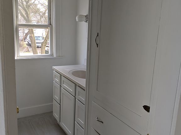 5th image of 1473 Briarwood Ave