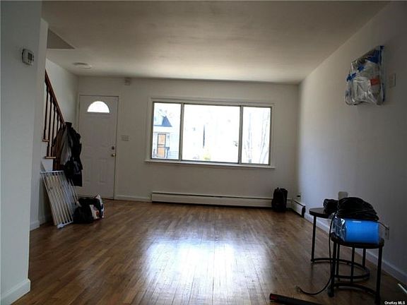 3rd image of 927 124th St Floor 1