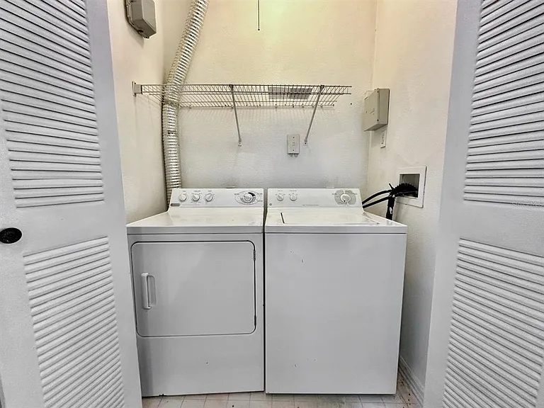 5518 Metrowest Blvd #11-205 — Photo 4