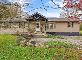 1919 Everhart Ln, Knoxville, TN 37921