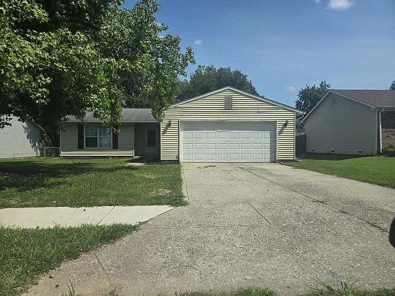 146 Nancy Ln — Photo 1