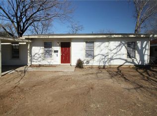 4541 Reaford Dr, Haltom City, TX 76117