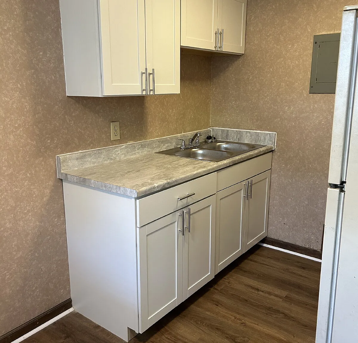 1 bed, 1.0 bath, $800 — Photo 3