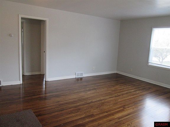 2nd image of 115 Washington St