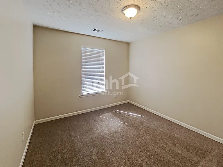 4701 Gold Mine Dr — Photo 14