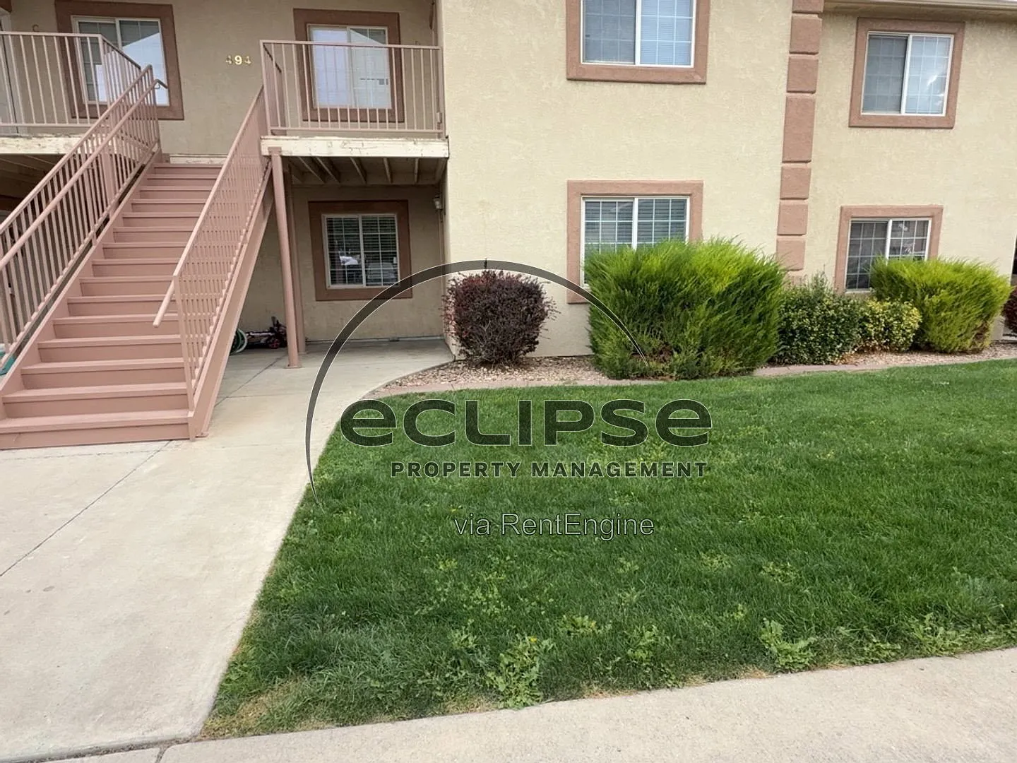 3 bed, 2.0 bath, 1090 sqft, $1,500 — Photo 1