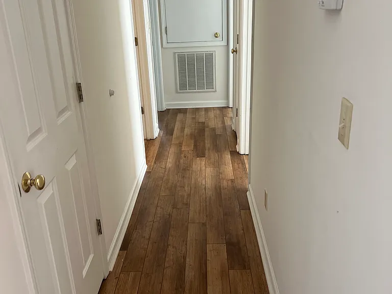 213 Enchanted Ln — Photo 3