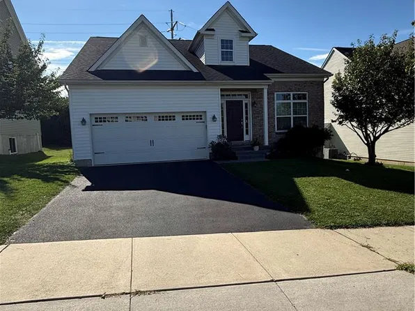 4036 Blaise Ct, Allentown, PA 18104