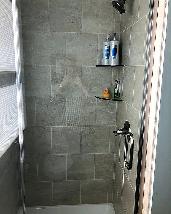 2nd image of 824 Rankin Pl