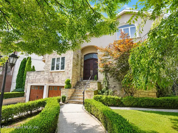 86 Pearsall St, Staten Island, NY 10305