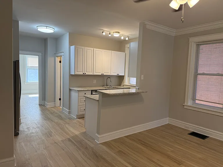 4544 Chouteau Ave #1E — Photo 5