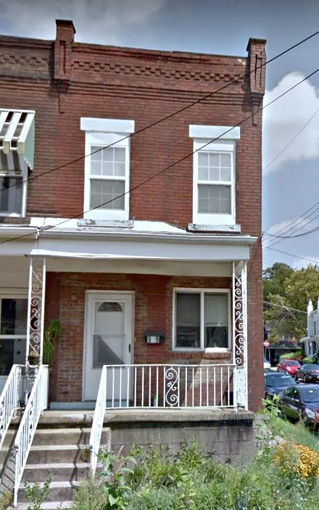 919 Greenfield Ave photo 1