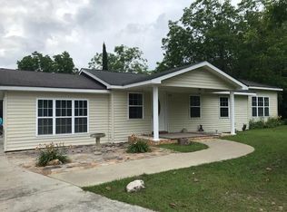 323 Wilson Ave, Lyons, GA 30436