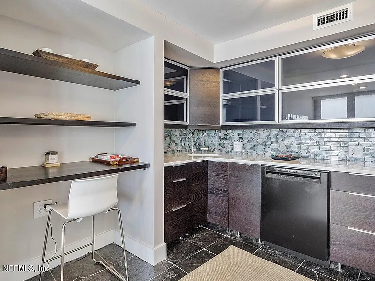 1601 Ocean Dr S #910 — Photo 10