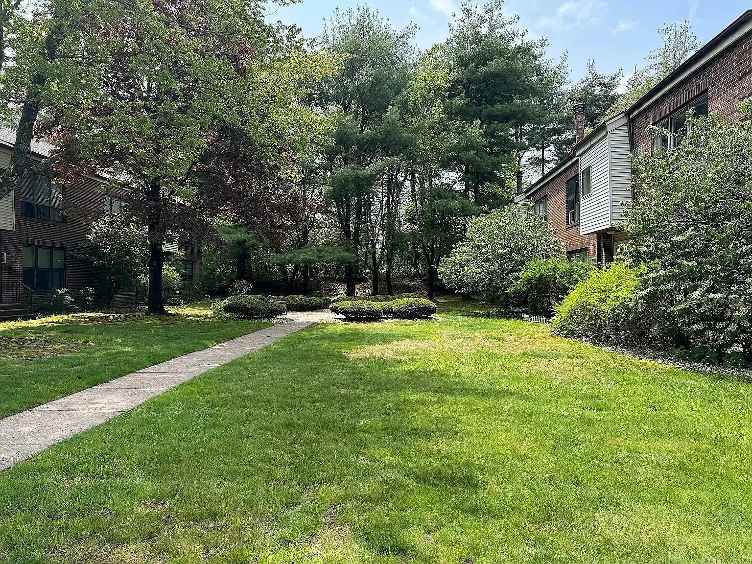 1 bed, 772 sqft, $1,800 — Photo 2