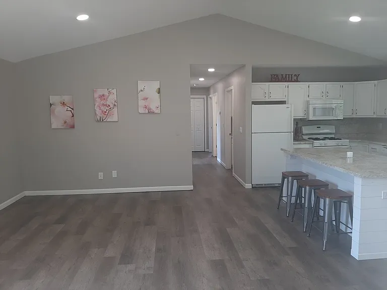 29125 Eton St — Photo 1