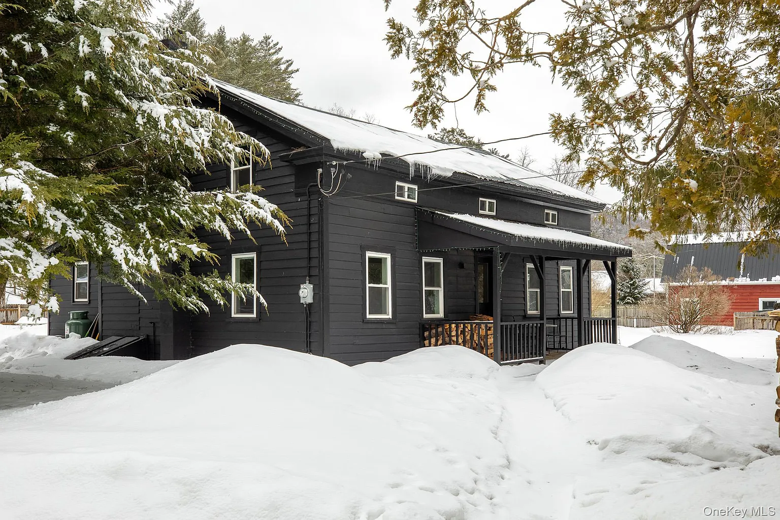 1462 Denning Road photo 1