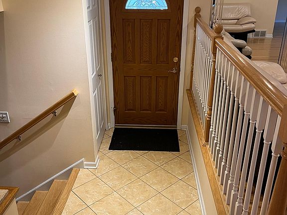 Main entrance/Hallway