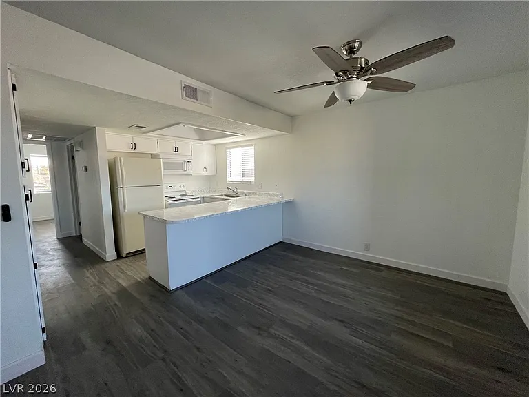 6217 Bellota Dr #D — Photo 8