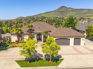 107 Monterey Dr, Medford, OR