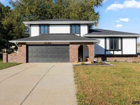 3330 S 157th St, Omaha, NE 68130